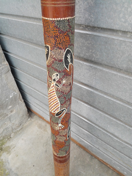 didgeridoo instrumento viento australia oceania madera larg 120.6 o6.6 1u